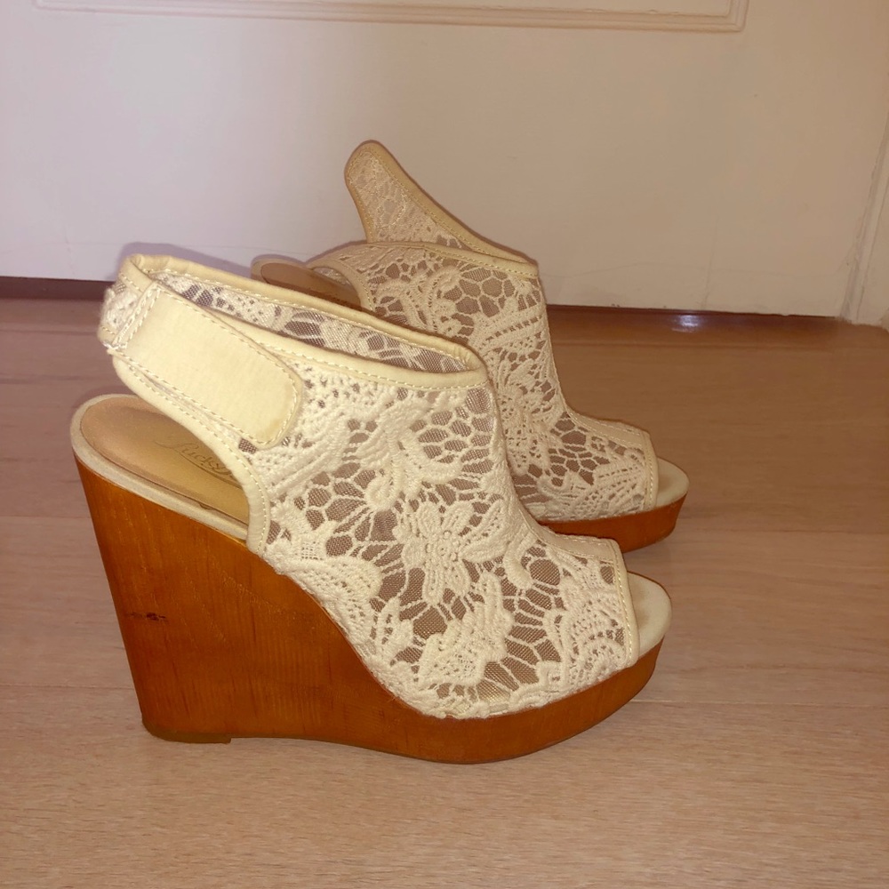Lucky brand wedges